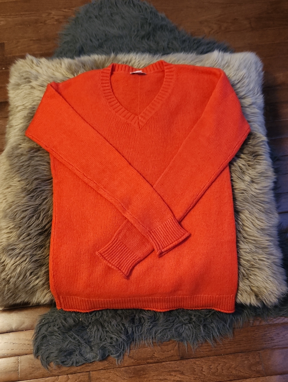 GAP (wool blend) Women's V-Neck Sweater - Bright Orange